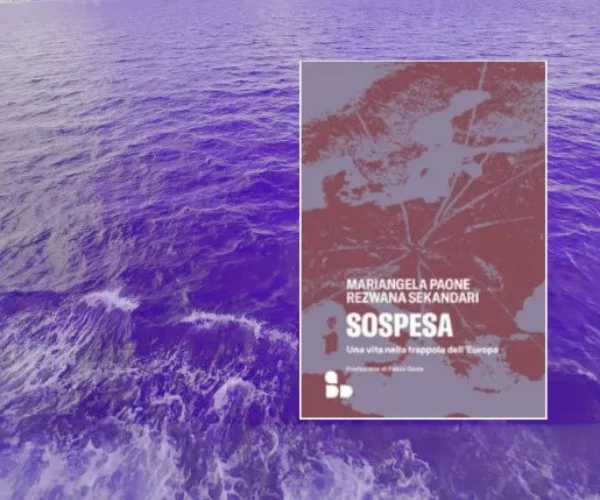 Sospesa di Mariangela Paone e Rezwana Sekandari